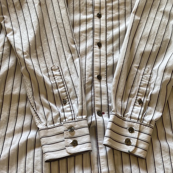 American Eagle Vintage Fit. Men’s Medium. Authentic Quality Clothing. EUC. - Picture 5 of 7